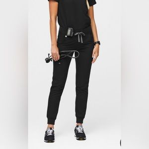 *SET OF 2 Black Figs Petite Length Scrub Pants sz sm; 1 Jogger and 1 Cargo